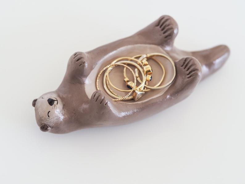 Otter Ring Holder