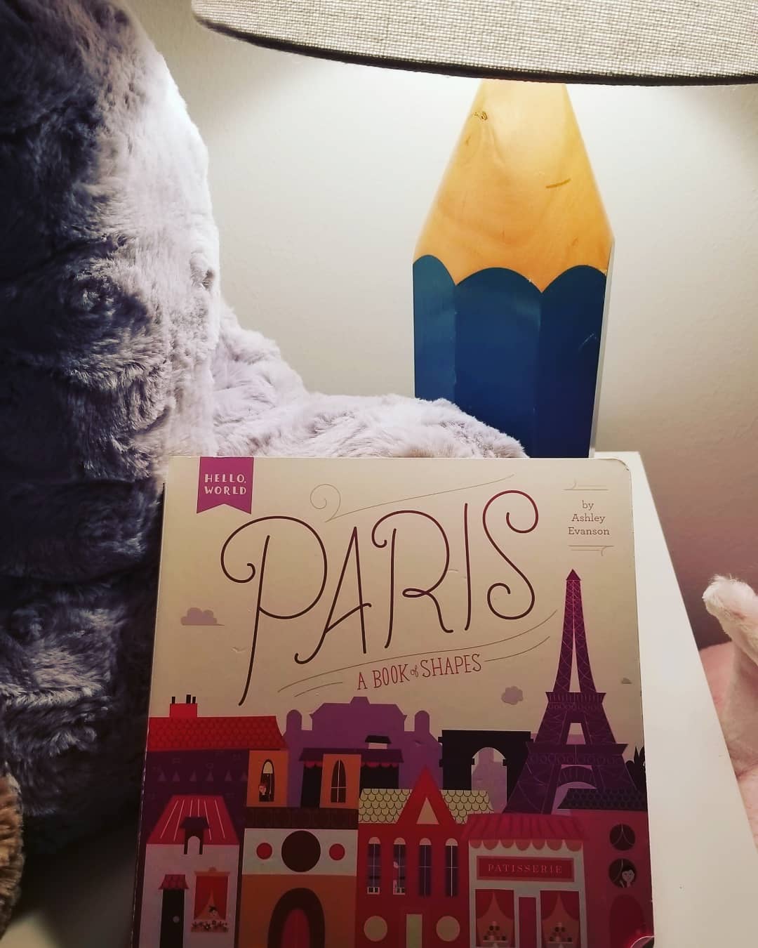 Paris: A Book of Shapes (Hello, World)