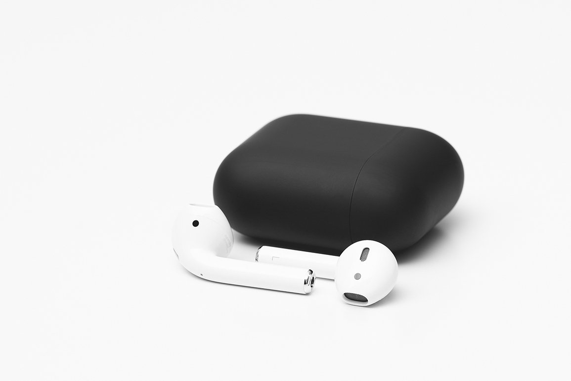 Peel Minimalist AirPods Case