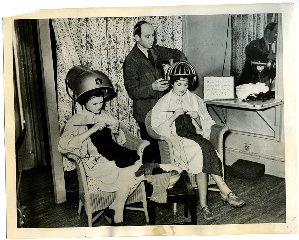 People Knitting: A Century of Photographs