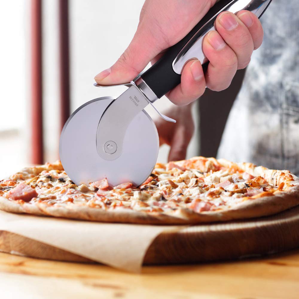 Pizza Cutter