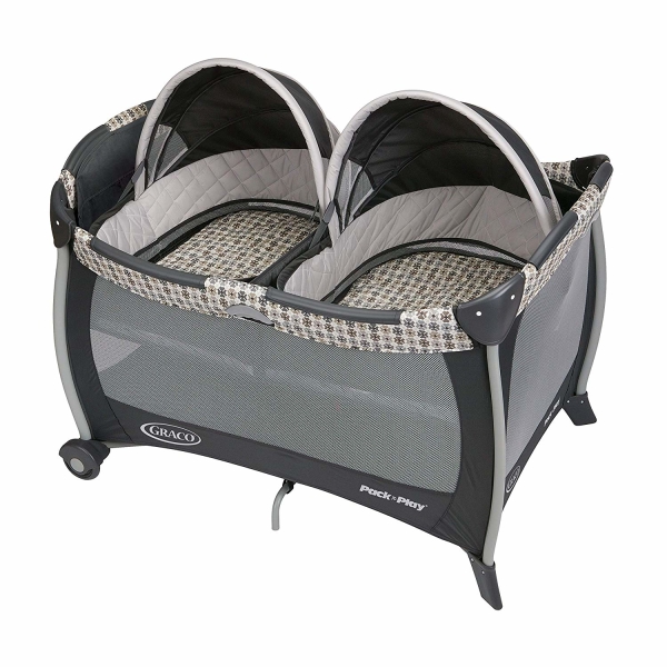 Playard with Twins Bassinet