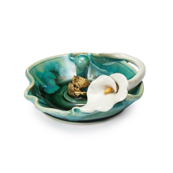 Porcelain Lily Ring Holder