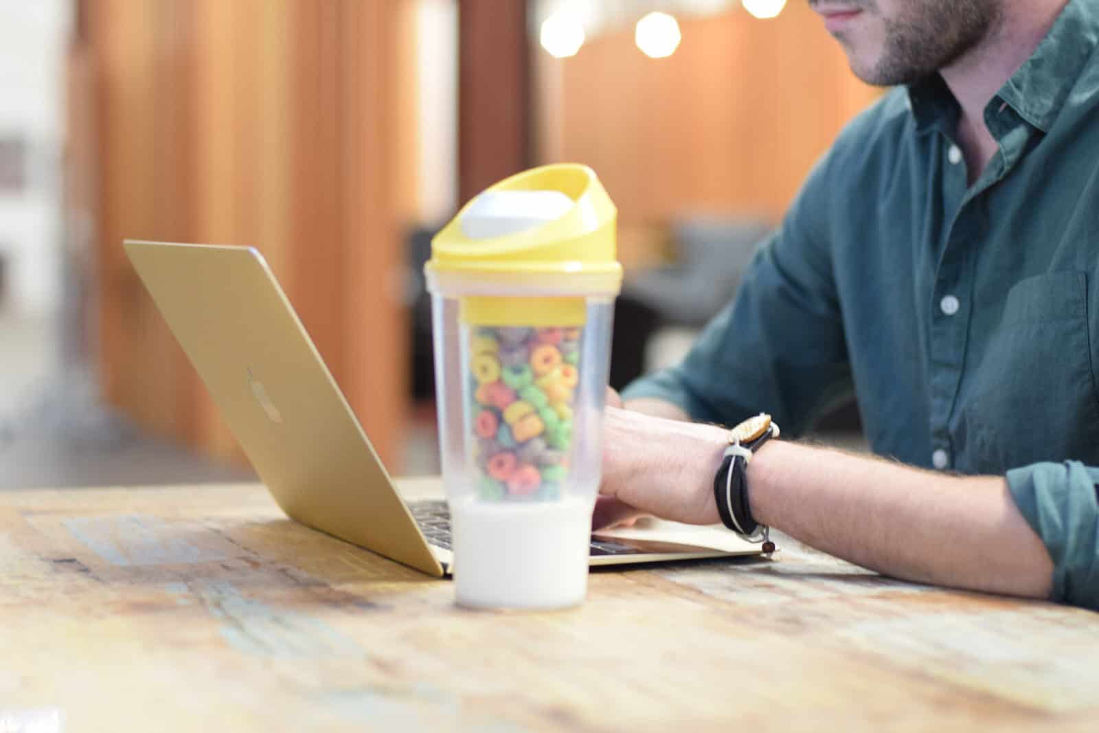 Portable Cereal Cup