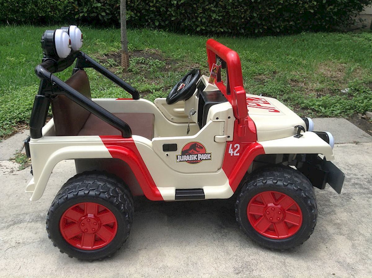 Power Wheels Jurassic World Jeep