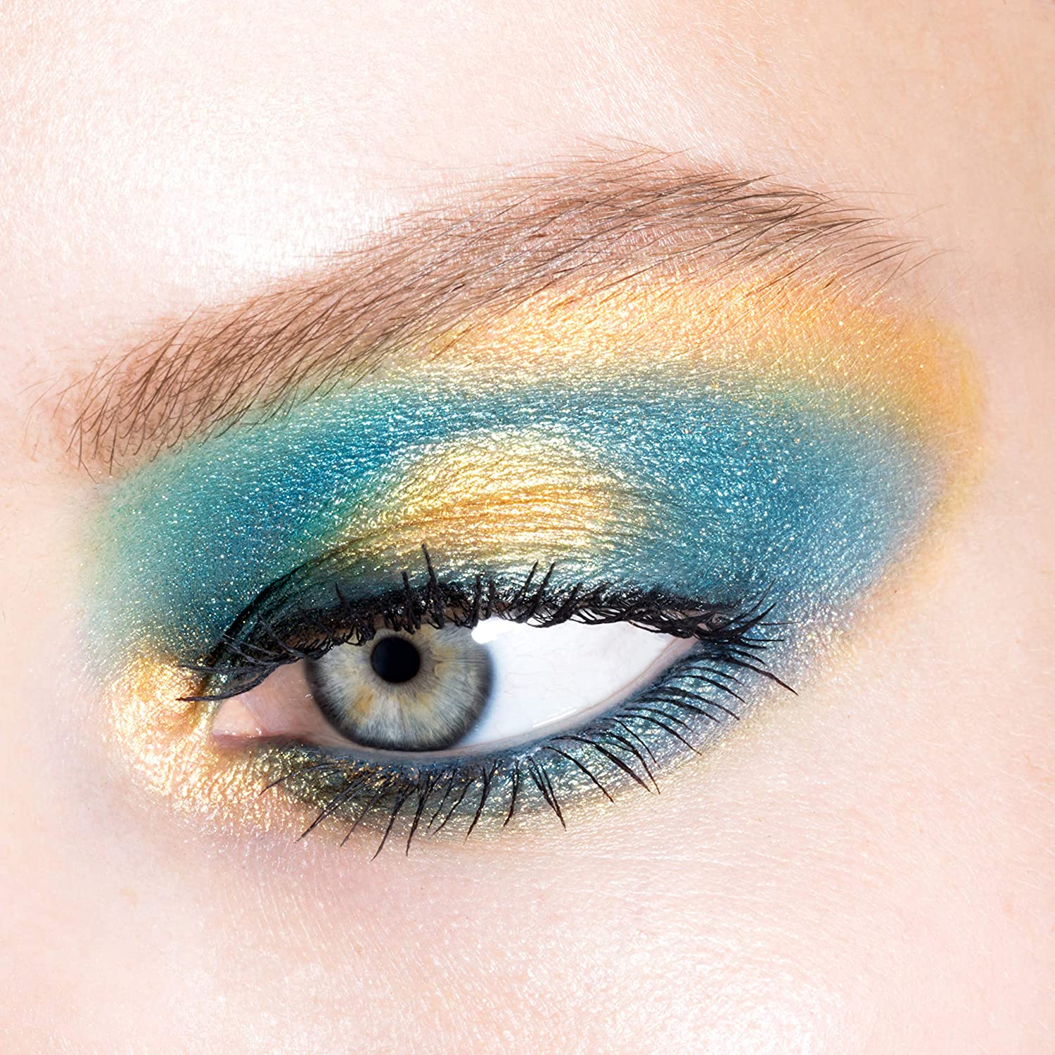 Revlon The Wonder Woman Face & Eyeshadow Palette