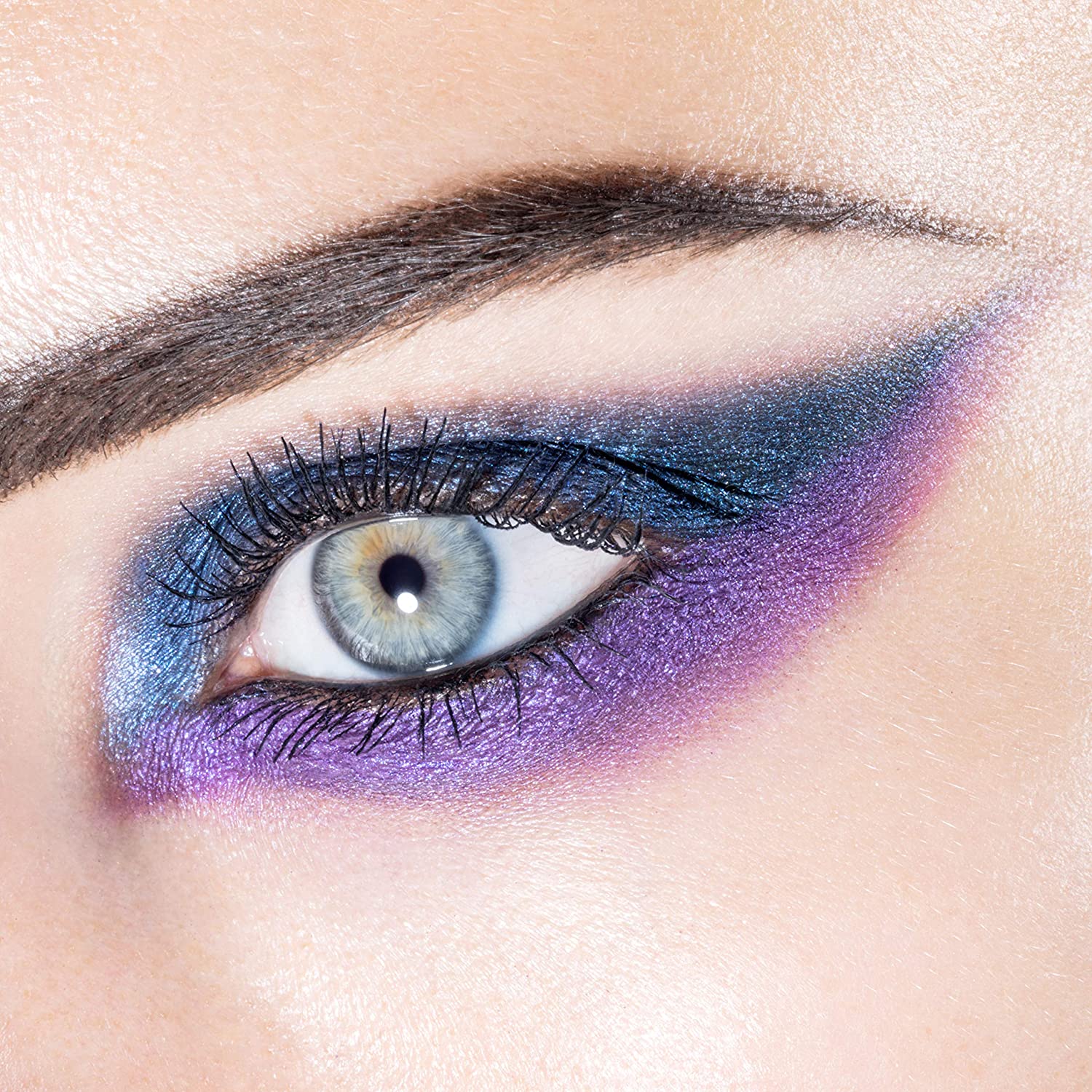 Revlon The Wonder Woman Face & Eyeshadow Palette