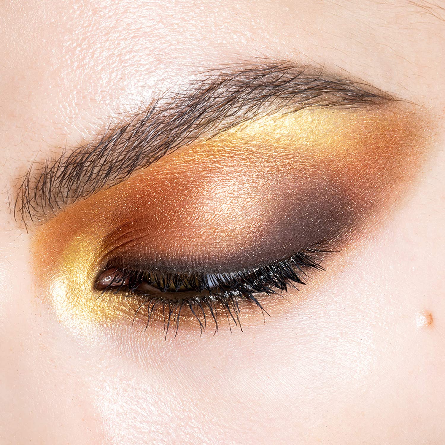 Revlon The Wonder Woman Face & Eyeshadow Palette