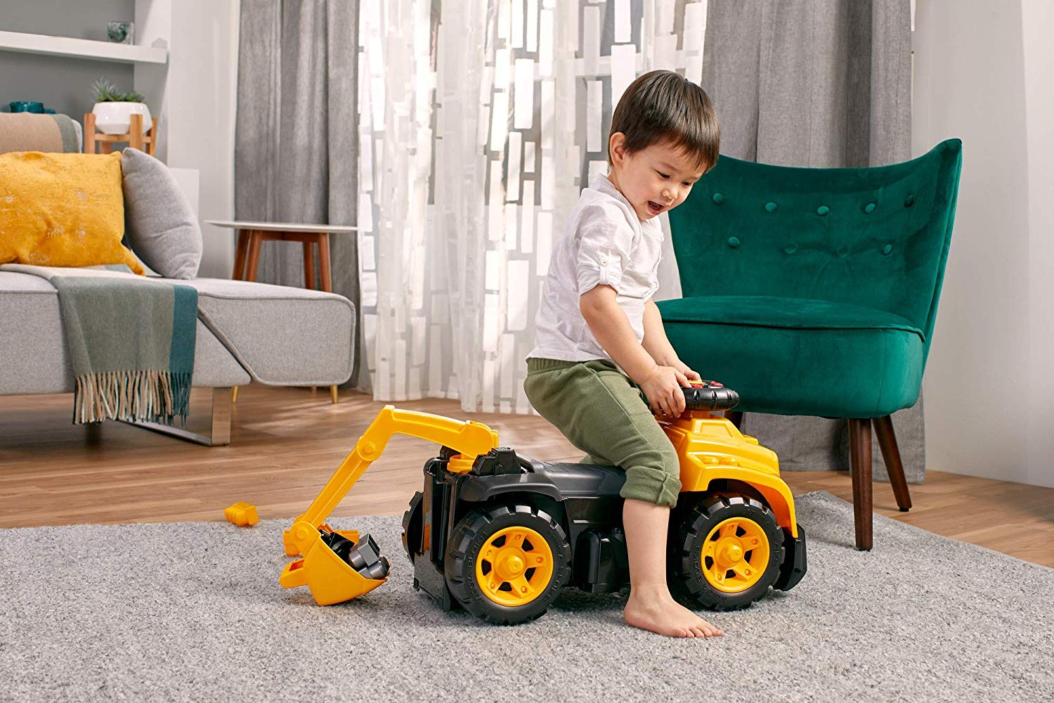 Ride On Caterpillar with Excavator