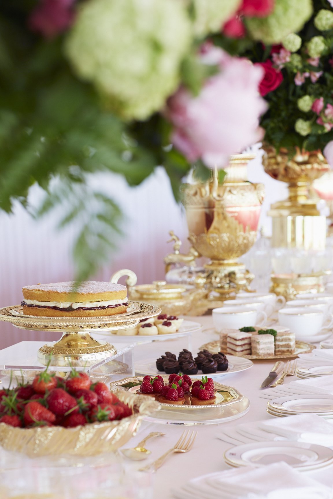 Royal Teas: Seasonal Recipes from Buckingham Palace