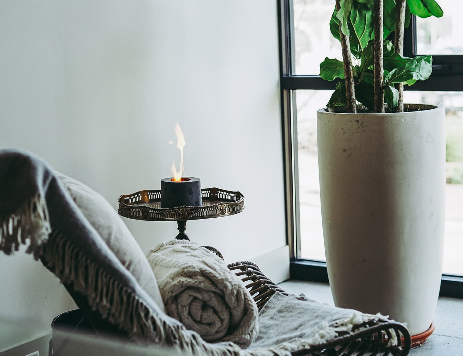 Rubbing Alcohol Flame Lamp