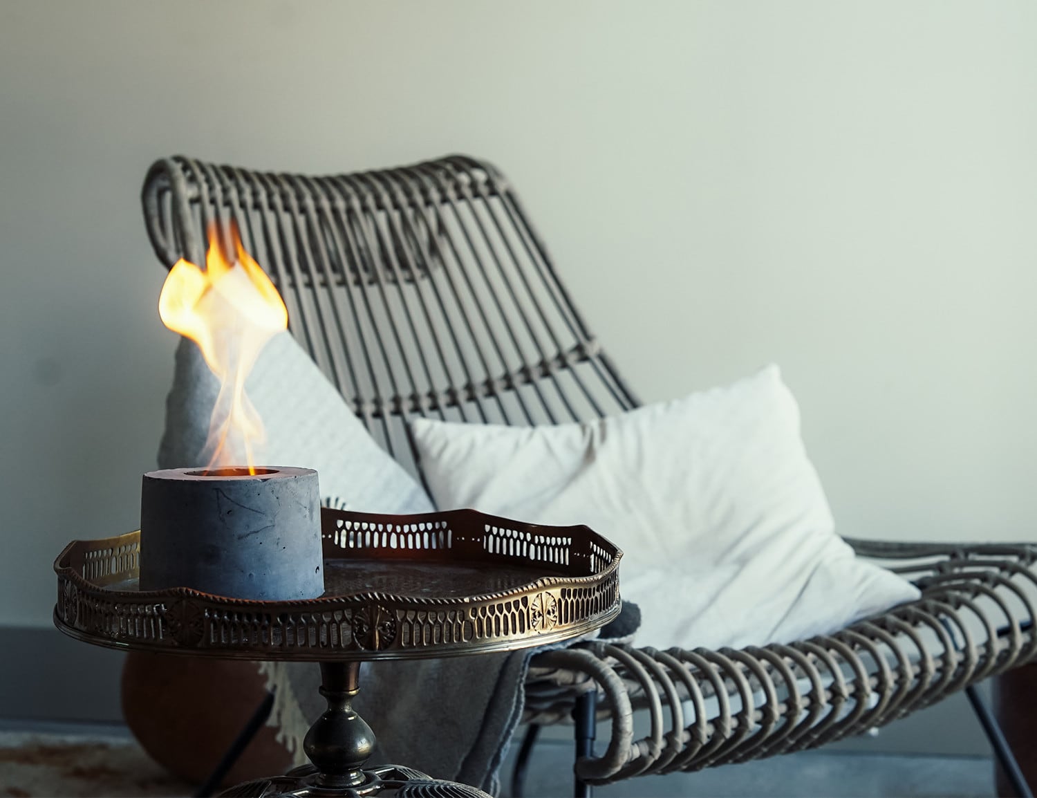 Rubbing Alcohol Flame Lamp