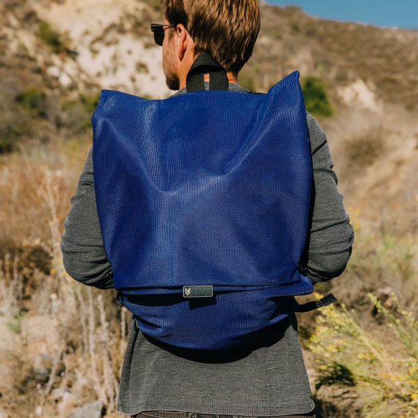 Sand-Free Transitional Backpack That Unfolds Into a Mat