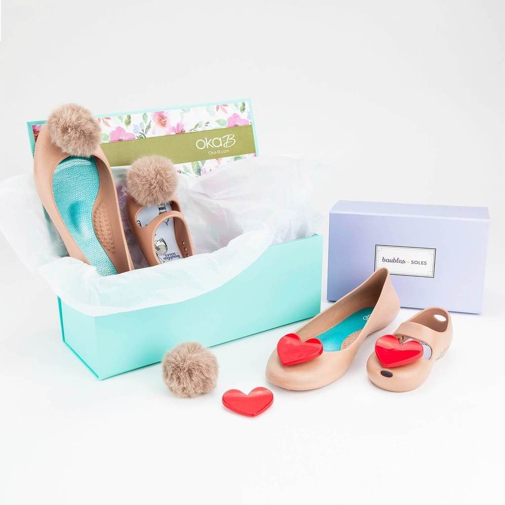 Shoe with Twist Lock