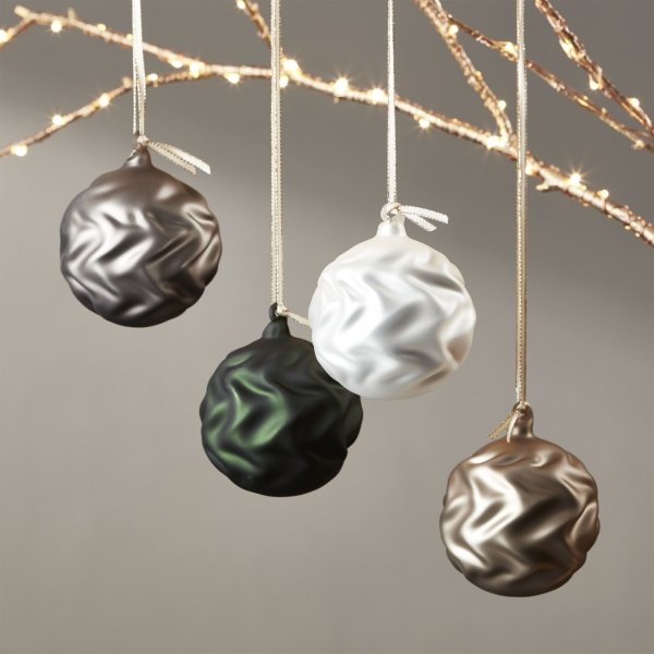Squeeze Metallic Ornaments set of 4