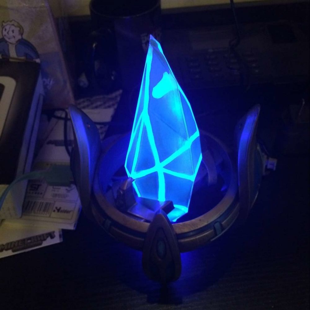 Starcraft Protoss Pylon USB Charger