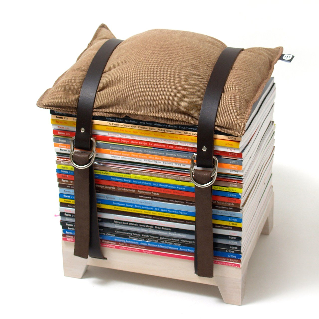 Storage System for Magazines that Turns into a Chair