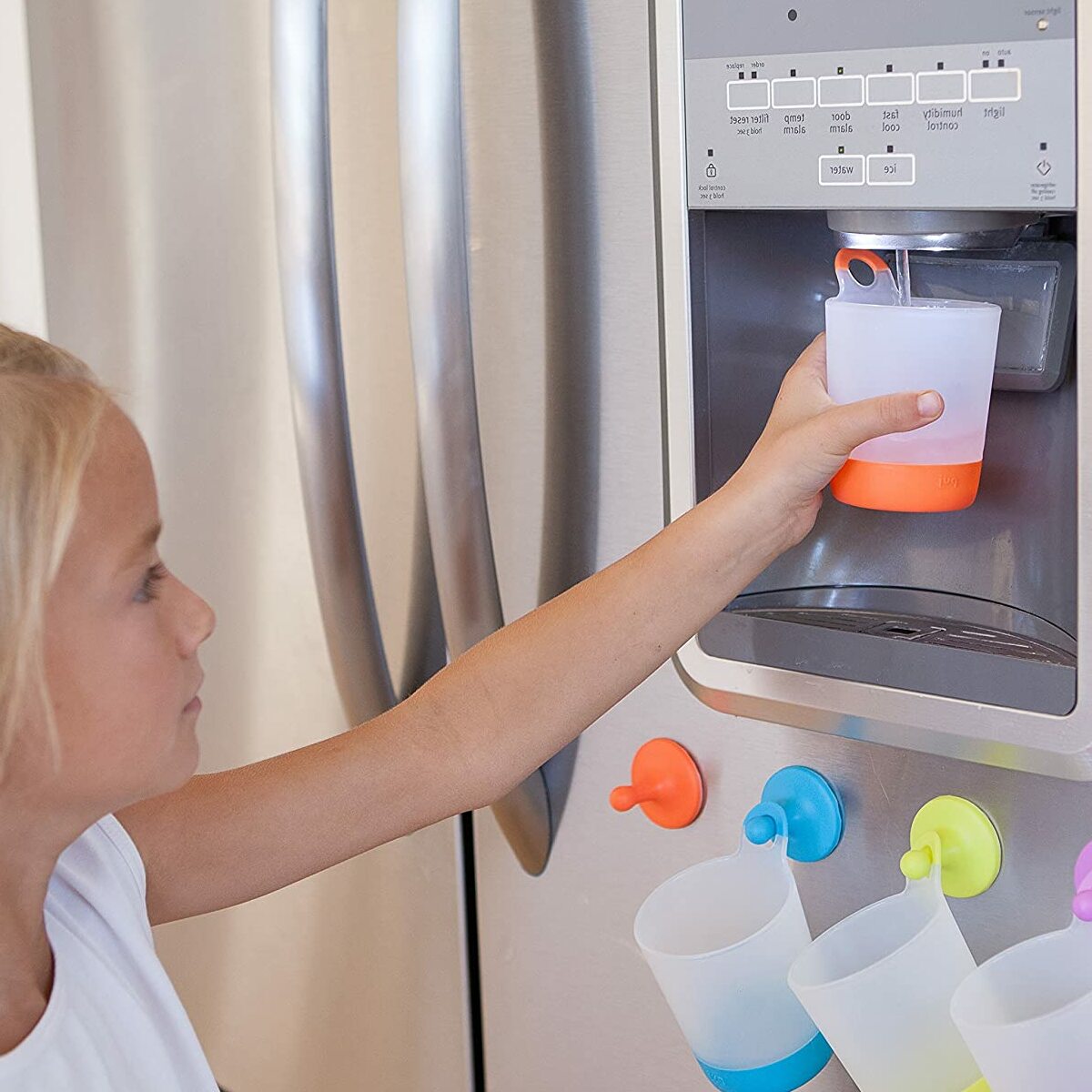  Suctioned Hanging Kids Cups for Fridge