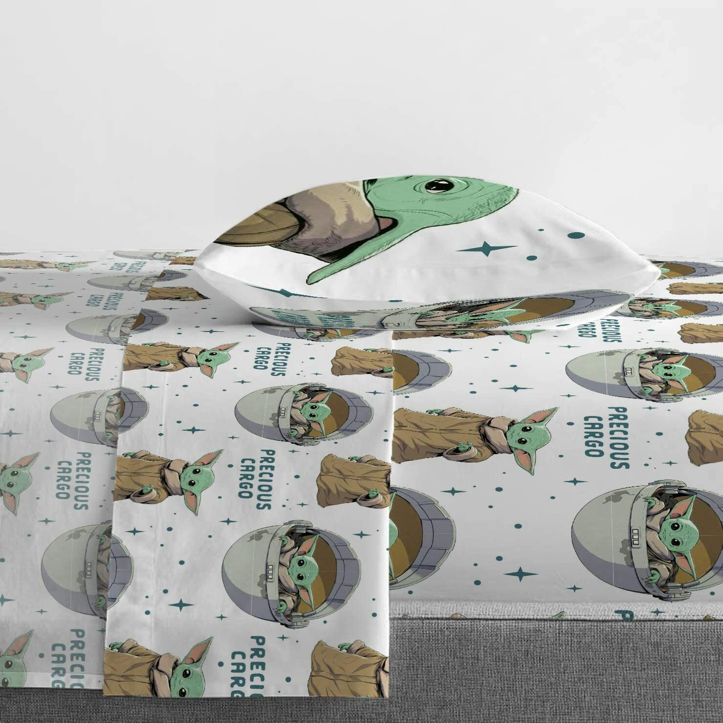 The Mandalorian Curious Child Twin Sheet Set