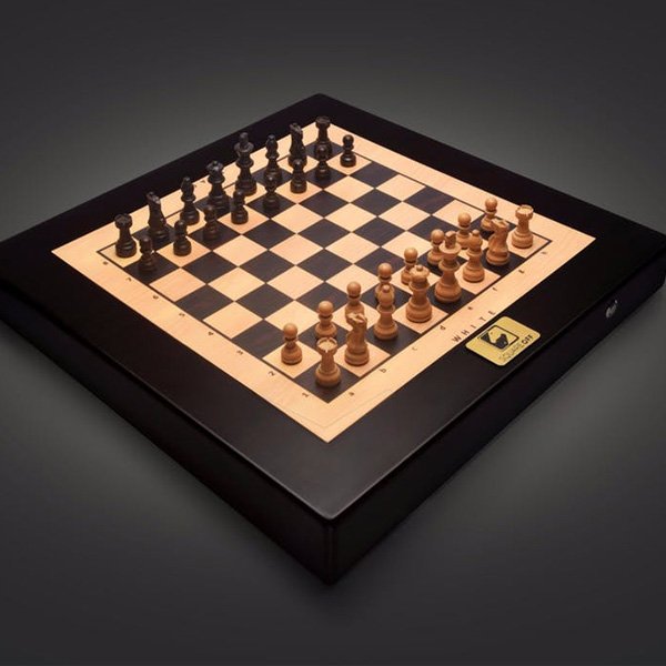 The World’s Smartest Chess Board