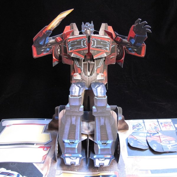 Transformers: The Ultimate Pop-Up Universe