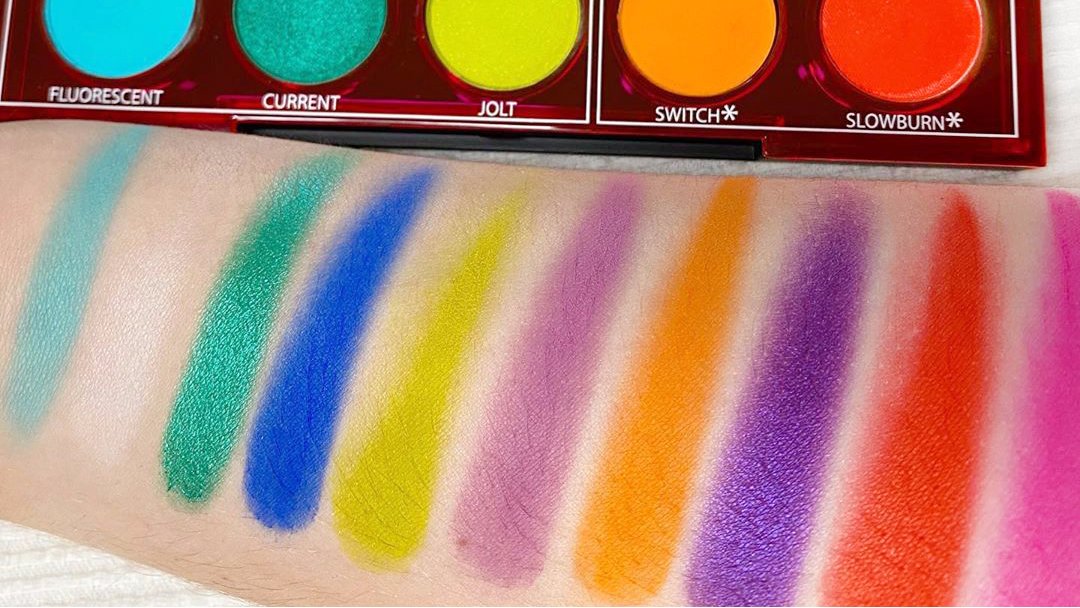 Urban Decay Wired Eyeshadow Palette