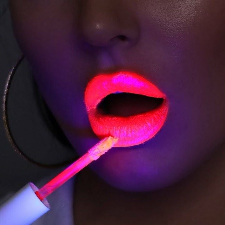 UV Glow Blacklight Lipstick