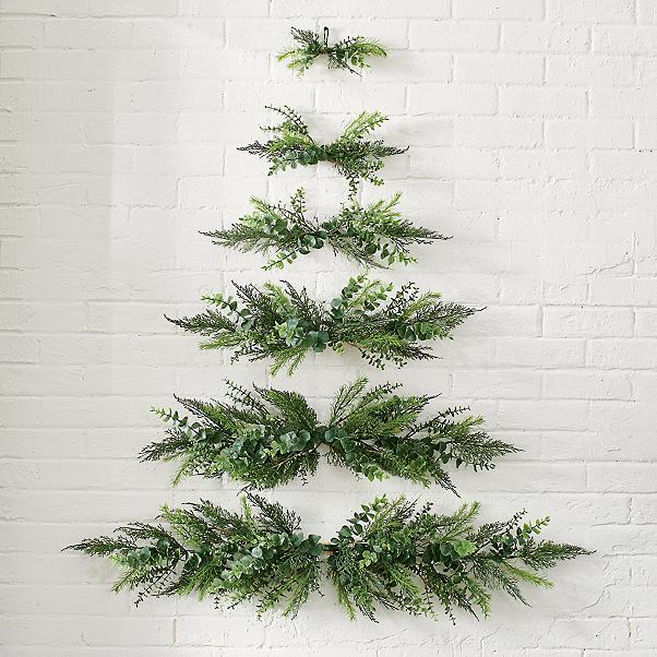 Wall Hanging Christmas Tree