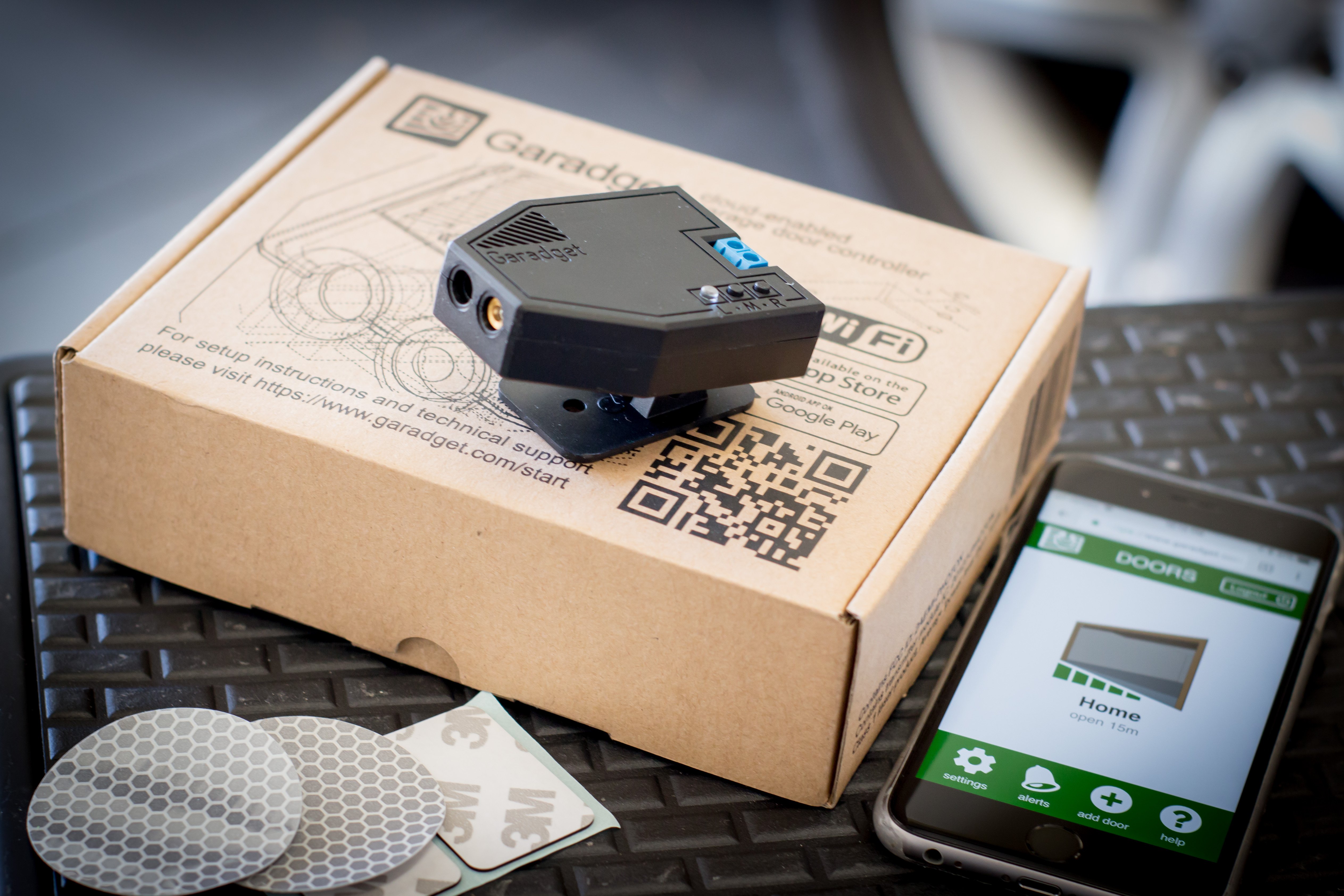 WiFi Smart Garage Door Controller