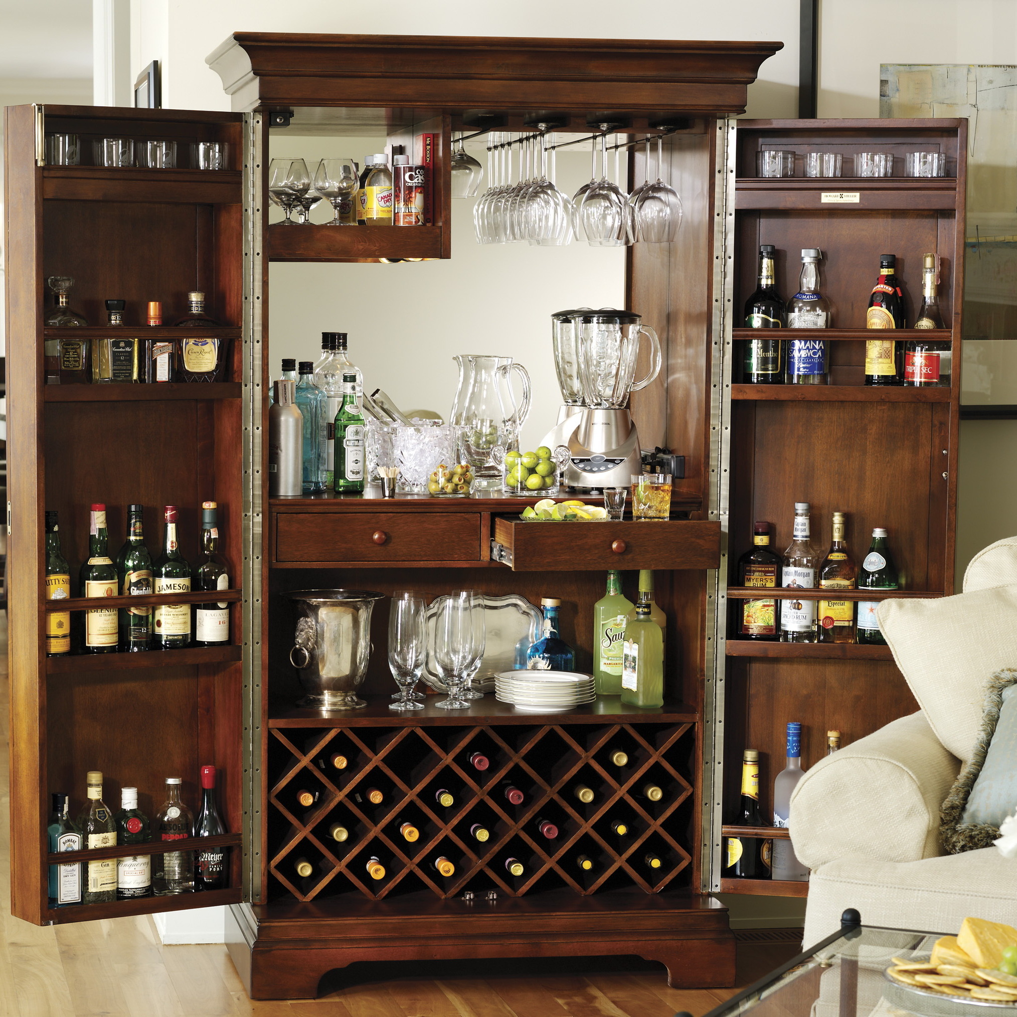 Wine & Bar Cabinet