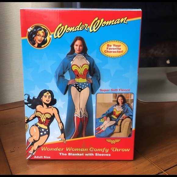 Wonder Woman Blanket with Sleeves