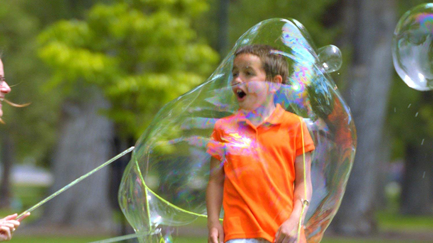 Wonki Wands Blow 40-Foot Long Giant Soap Bubbles