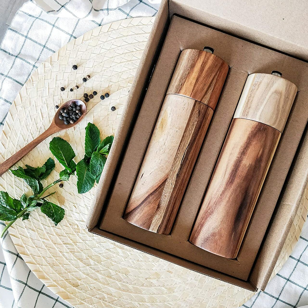 Wooden Salt & Pepper Shaker Set