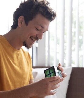 WOWCube Entertainment System