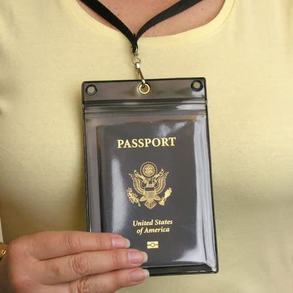 Zipper Passport Holder with Lanyard