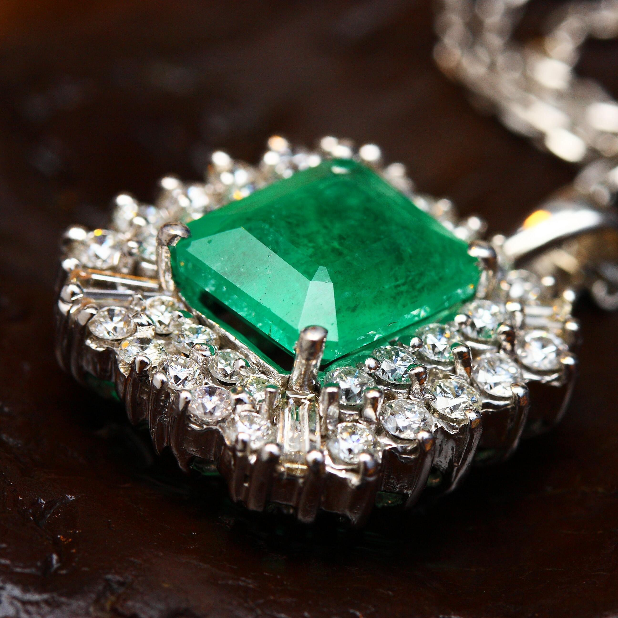 55th Wedding Anniversary Gifts (Emerald)