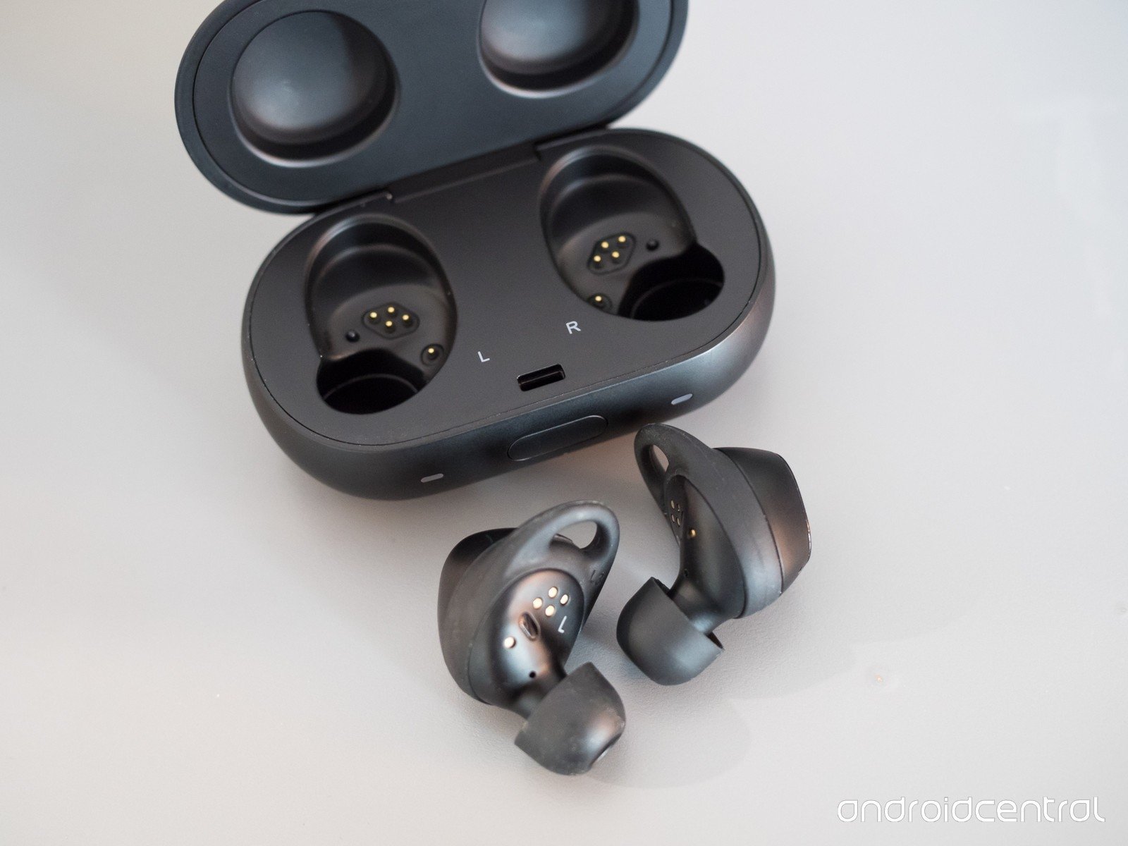 Samsung Gear IconX Wireless Earphones